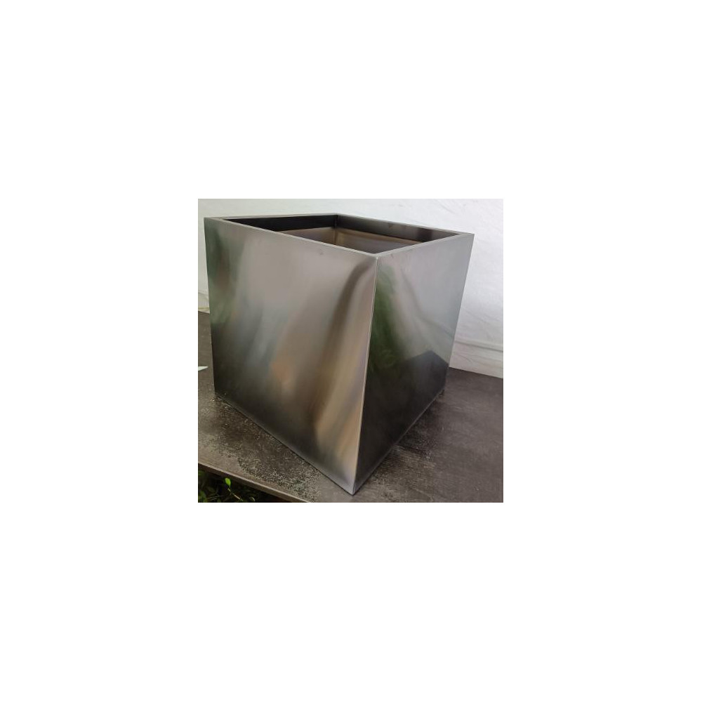 Faceted Rectangular Metal Planter - NF23-429042